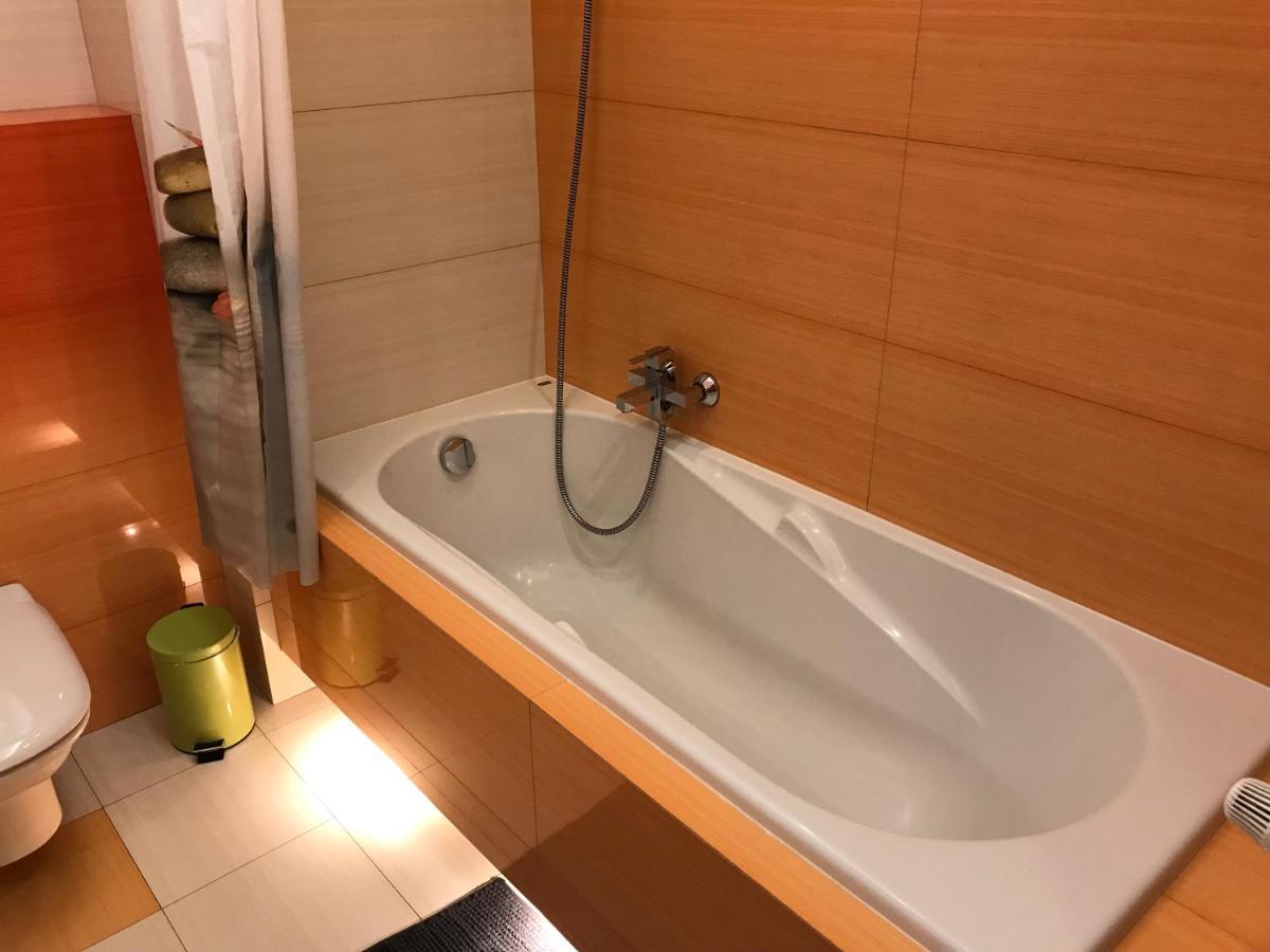 Apartament "Cleopatra" Z Garazem Podziemnym, Faktury Vat Apartamento Kielce Exterior foto